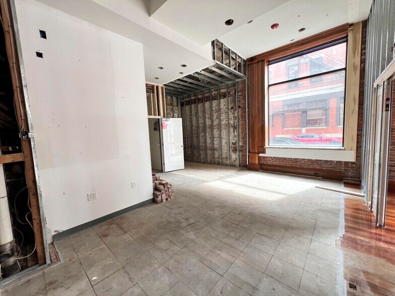More Photos Of 366 W Broadway, Boston Storefront Retail Residential For Lease