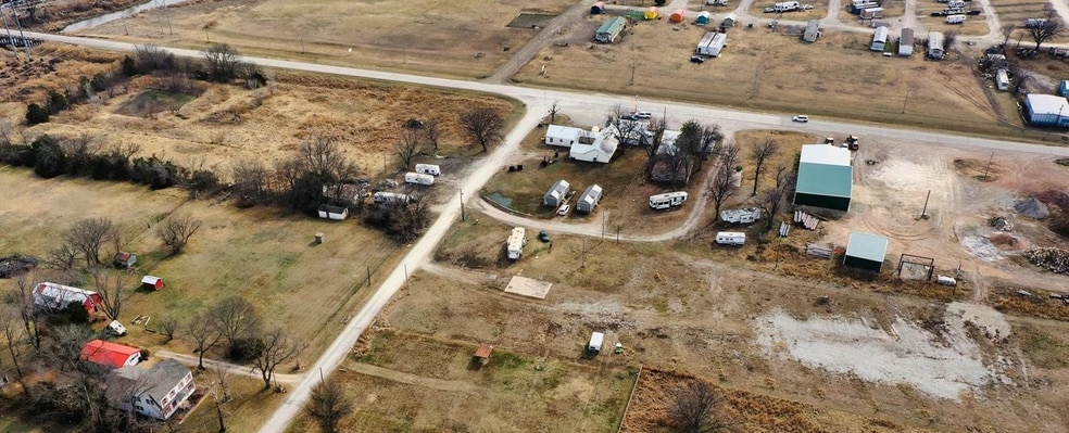 More Photos Of 3171 W North Ave, Ponca City Trailer Camper Park For Sale