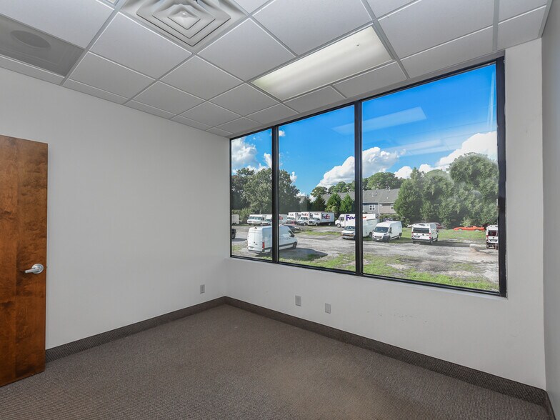 More Photos Of 5104 Western Blvd, Raleigh Office For Lease