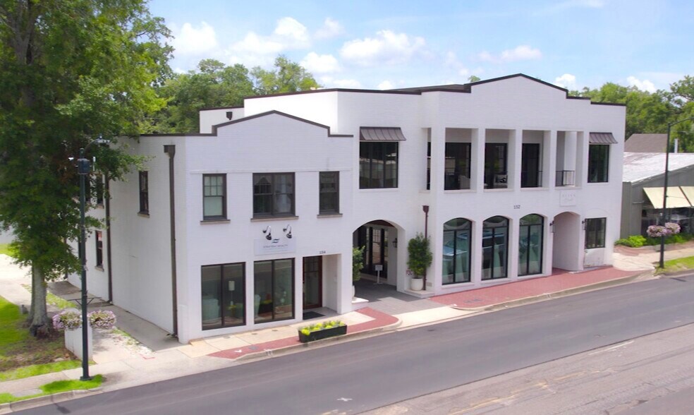 More Photos Of 152 N Section St, Fairhope Storefront Retail Residential For Sale