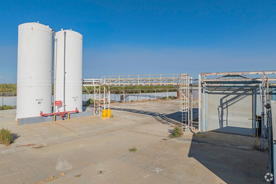 More Photos Of 26700 S Banta Rd, Tracy Warehouse For Lease