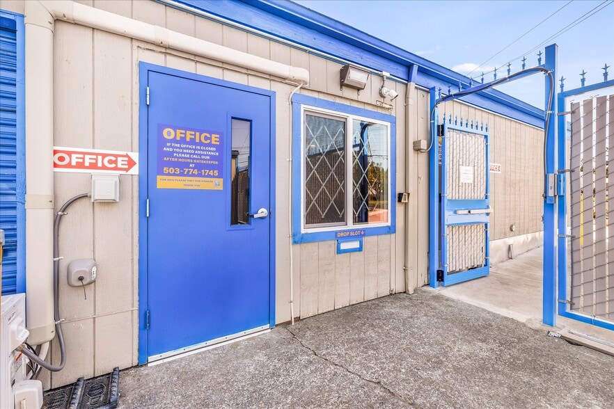 More Photos Of 5803 SE Johnson Creek Blvd, Portland Self Storage For Sale