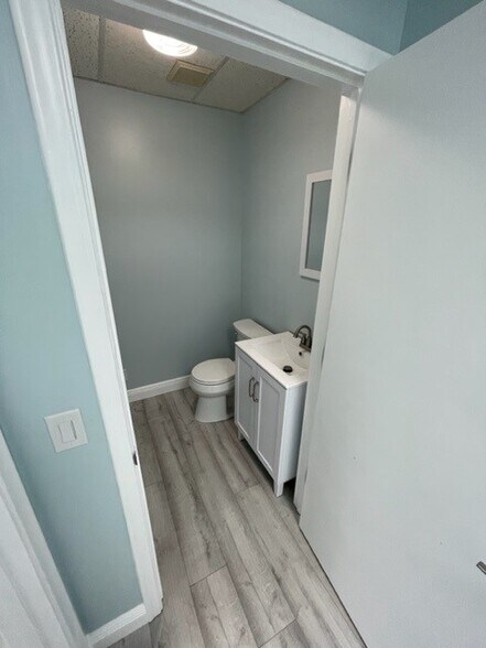 More Photos Of 4524 Gun Club Rd, West Palm Beach Office For Lease