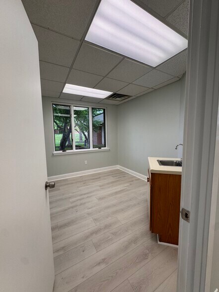 More Photos Of 2301 E Evesham Rd, Voorhees Medical For Sale