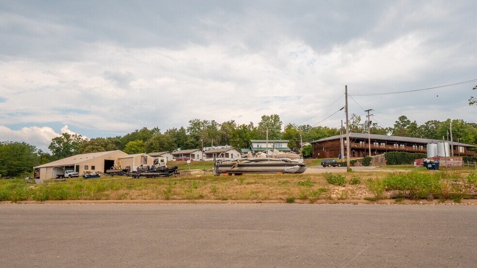 More Photos Of 509 LB Cook Memorial Dr, Theodosia Hotel For Sale