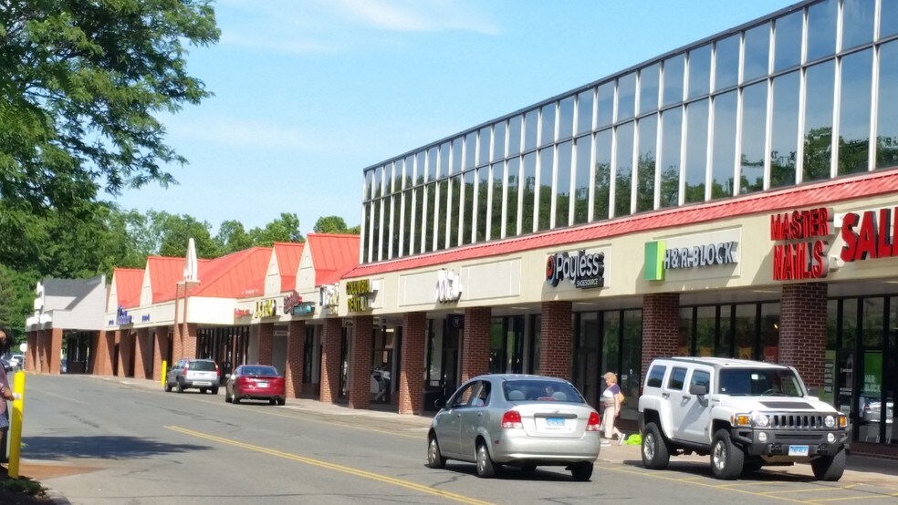 More Photos Of 412 Middle Tpke W, Manchester Unknown For Lease