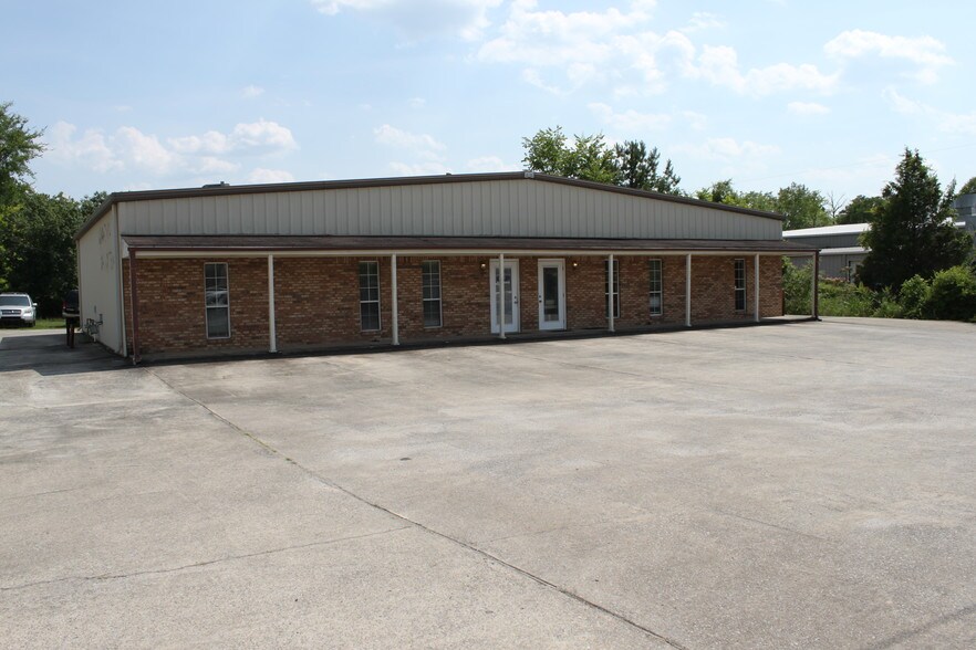 Primary Photo Of 2728 Chandalar Place Dr, Pelham Light Distribution For Lease