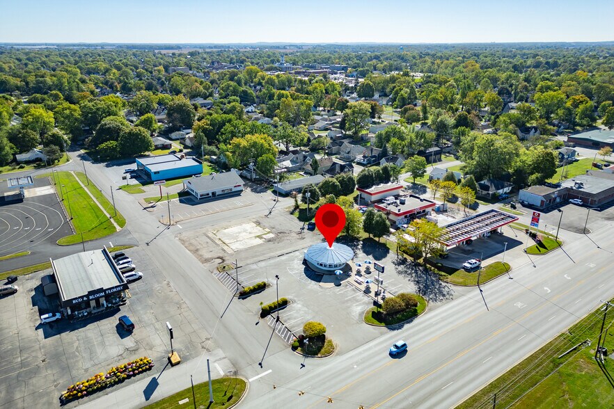 More Photos Of 351 N Morton St, Franklin Restaurant For Sale