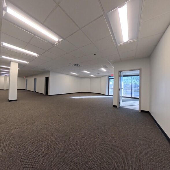 More Photos Of 2260 Northwest Pky, Marietta Unknown For Lease