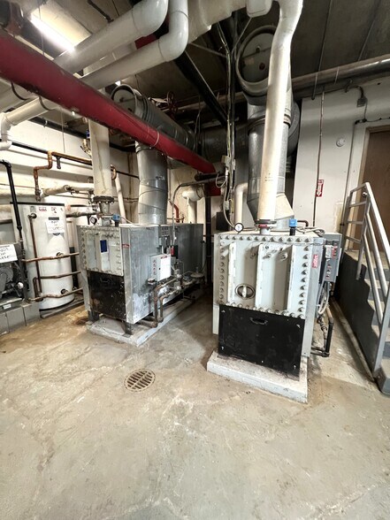 More Photos Of 6311 Woodland Ave, Kansas City Apartments For Sale