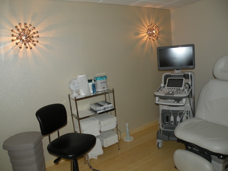 More Photos Of 68 W Cedar St, Poughkeepsie Medical For Lease