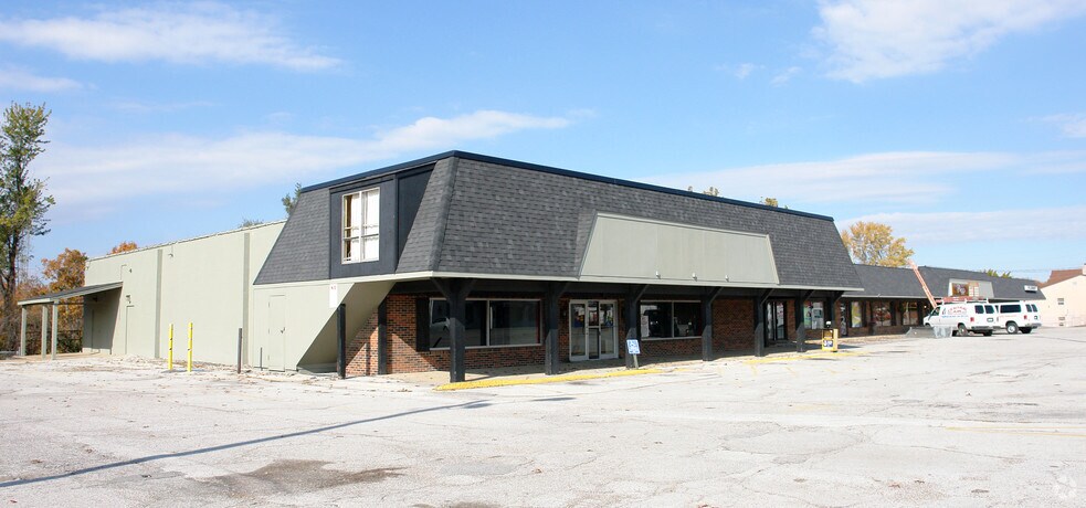 More Photos Of 3015 High Ridge Blvd, High Ridge Freestanding For Sale