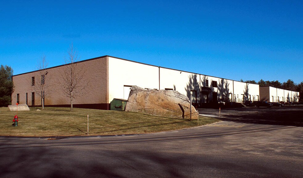 More Photos Of 77 Accord Park Dr, Norwell Research And Development For Lease