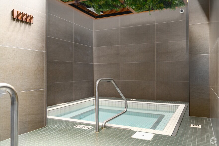 More Photos Of 1390 NE Compton Dr, Hillsboro Multifamily For Sale