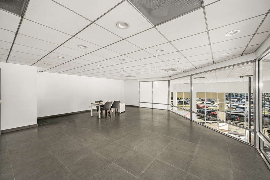 More Photos Of 8559 Artesia Blvd, Bellflower Auto Dealership For Sale