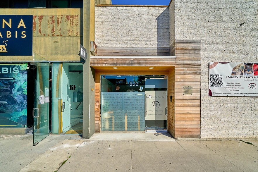 More Photos Of 852 S Robertson Blvd, Los Angeles Medical For Lease