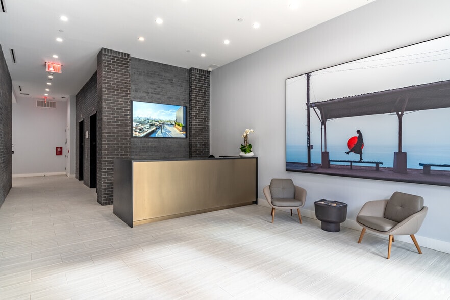 More Photos Of 3501 36th Ave, Astoria Medical For Lease