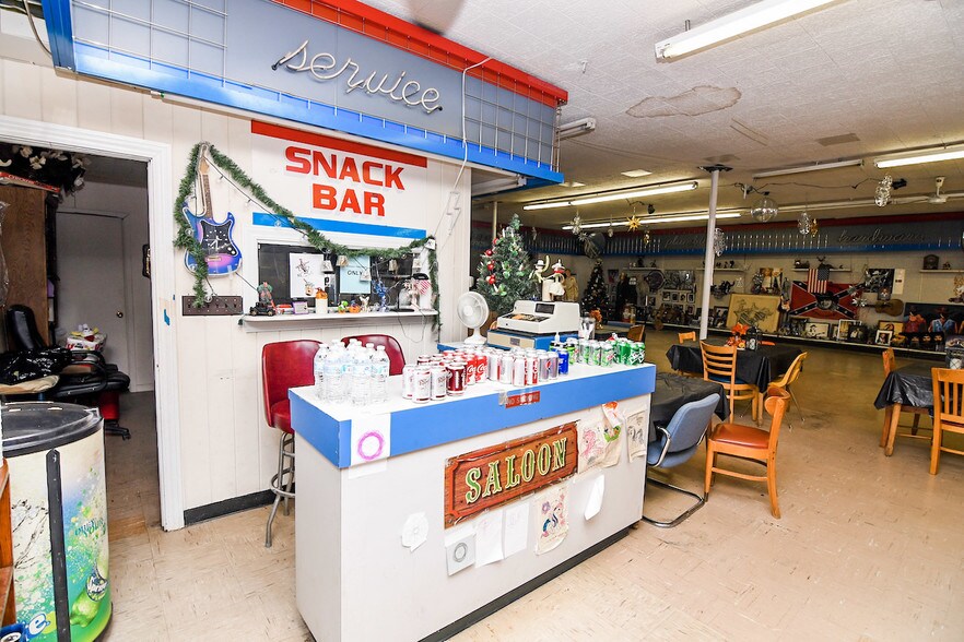 More Photos Of 106 W North Railroad St, Four Oaks Storefront For Sale