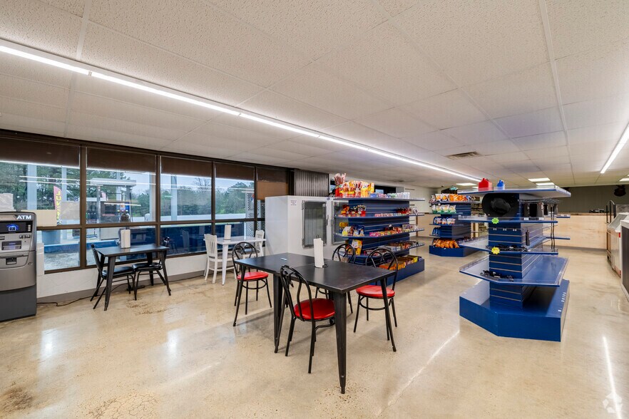 More Photos Of 7781 Highway 167 S, Sheridan Convenience Store For Lease