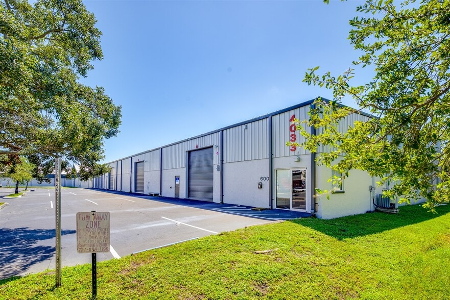 More Photos Of 4033 35th St N, Saint Petersburg Light Manufacturing For Sale