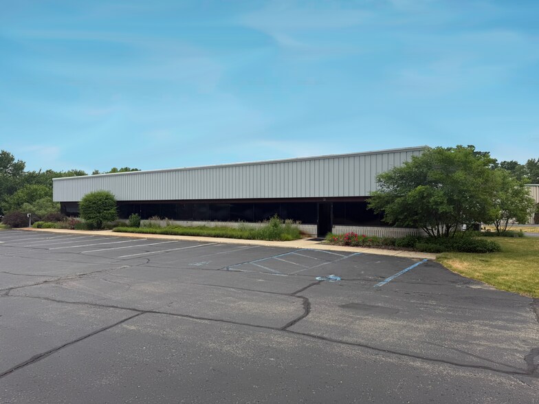 More Photos Of 839 Lenox Ave, Portage Manufacturing For Lease