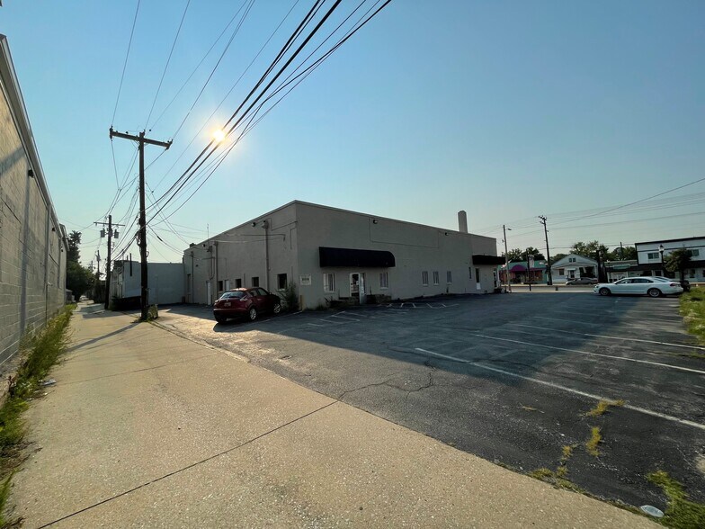 More Photos Of 404-406 Eastern Blvd, Essex Office For Sale