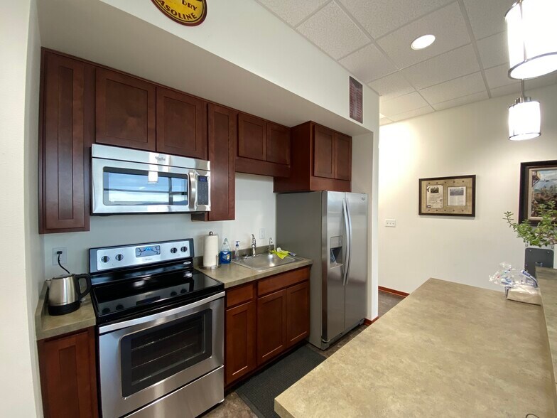 More Photos Of 4198 Corporate Way, Missoula Airplane Hangar For Sale