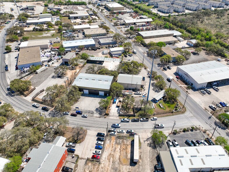 More Photos Of 15562 Capital Port Dr, San Antonio Warehouse For Lease