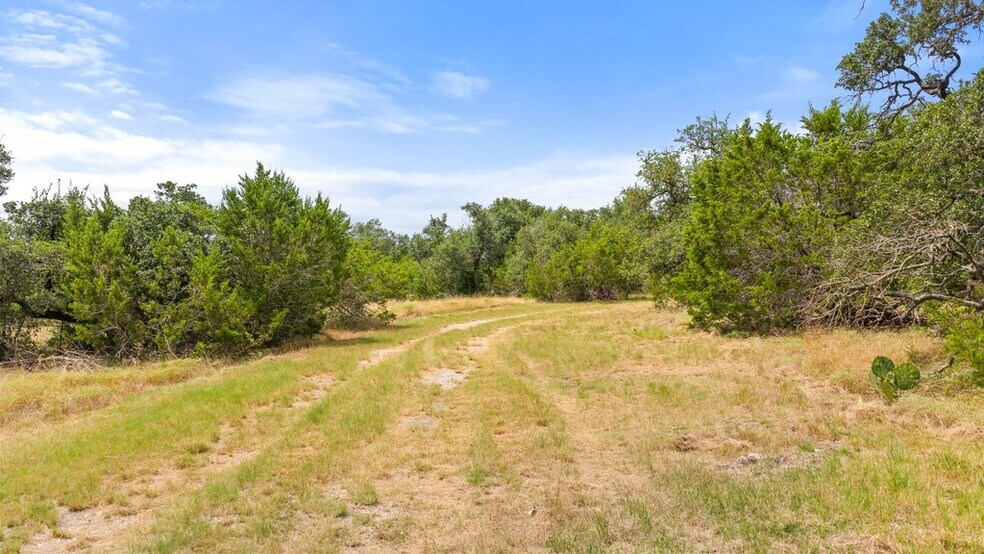 More Photos Of 1984 Grape Creek rd, Fredericksburg Specialty For Sale