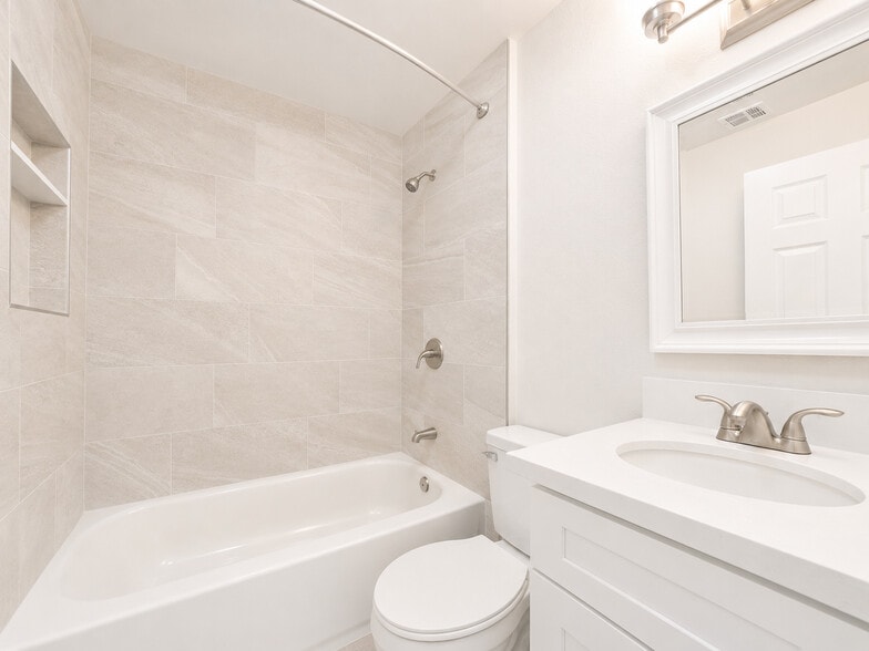More Photos Of 1977 5th St, La Verne Multifamily For Sale