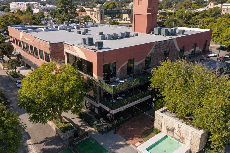 More Photos Of 197 E 2nd St, Pomona Bar For Sale