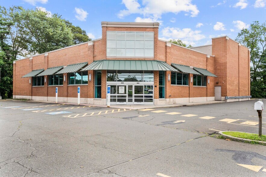 Primary Photo Of 1083 Boston Post Rd, Milford Drugstore For Lease