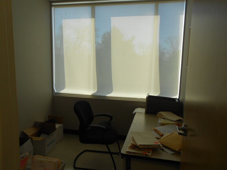 More Photos Of 495 Hawley Ln, Stratford Medical For Lease
