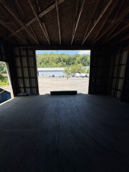 More Photos Of 4388 Gibsonia Rd, Gibsonia Warehouse For Lease