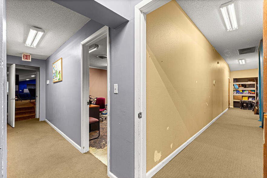 More Photos Of 484 Emerald Rd, Ocala Religious Facility For Sale