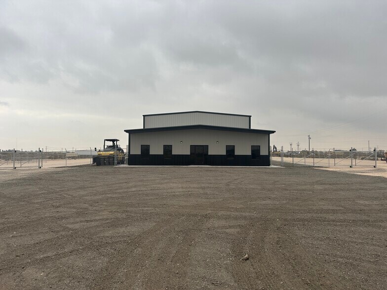 More Photos Of 3015 W County Road 135, Midland Industrial For Lease