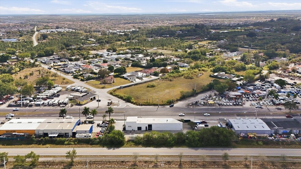 More Photos Of 22790 S Dixie Hwy, Miami Showroom For Lease