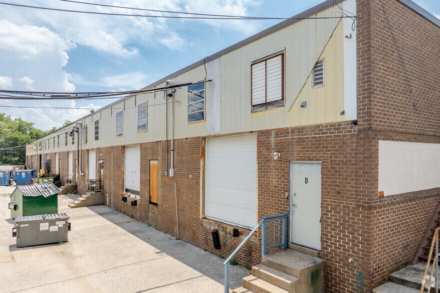 More Photos Of 1165 Marlkress Rd, Cherry Hill Distribution For Lease