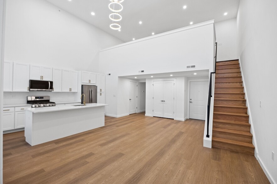 More Photos Of 400 York Rd, Jenkintown Apartments For Sale