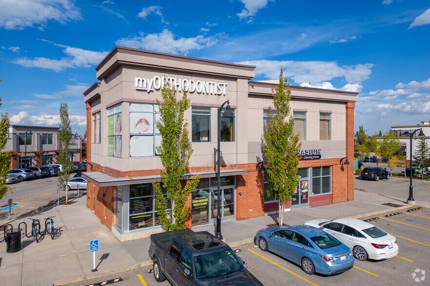 More Photos Of 20 Mckenzie Towne Ave SE, Calgary Unknown For Lease
