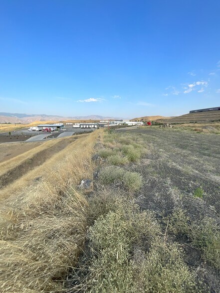 More Photos Of 501 Urban Industrial Way, East Wenatchee Land For Sale