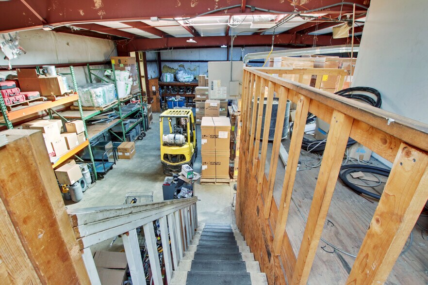 More Photos Of 9296 S Main St, Jonesboro Service For Sale