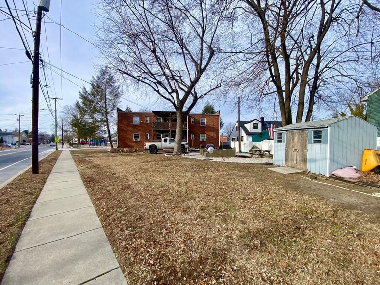 More Photos Of 311 Broadway, Laurel Springs Apartments For Sale