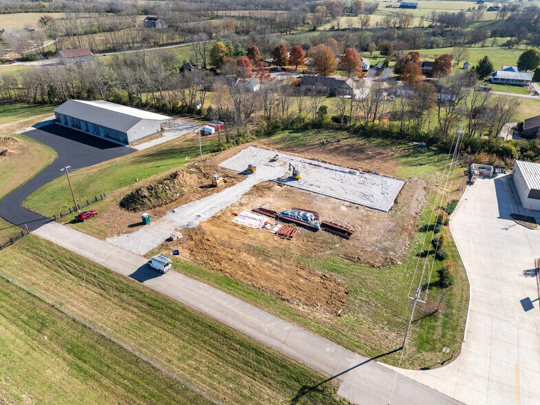 More Photos Of 200 Donerail Dr, Nicholasville Freestanding For Lease