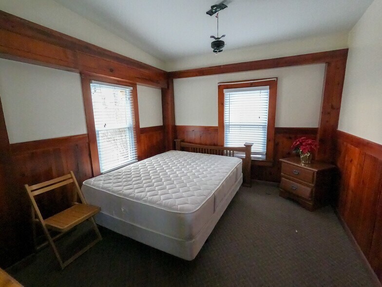 More Photos Of 203 County Route 405, Greenville Hotel For Sale