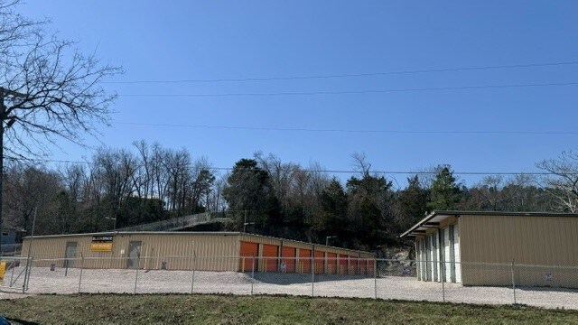 More Photos Of 130 Illinois St, Hot Springs National Park Self Storage For Sale