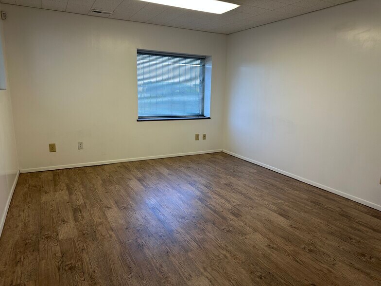 More Photos Of 229 W Harris Ave, Salt Lake City Warehouse For Sale