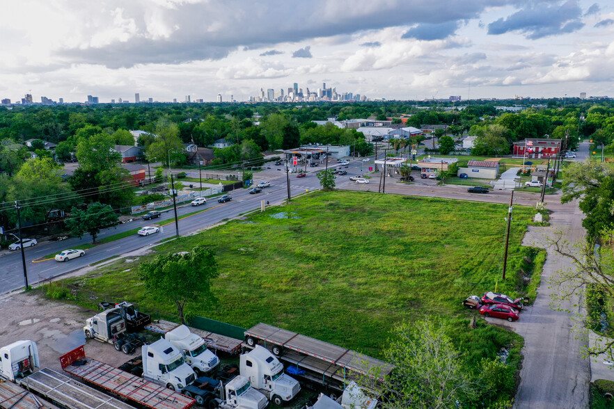 Primary Photo Of 6701 Cullen Blvd, Houston Land For Sale