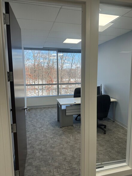 More Photos Of 90 Matawan Rd, Matawan Office For Lease
