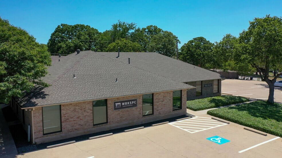 More Photos Of 615 W Harwood Rd, Hurst Medical For Sale